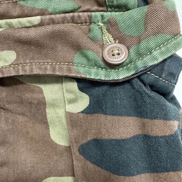 Levi’s Camouflage Cargo Pants - Picture 4 of 7